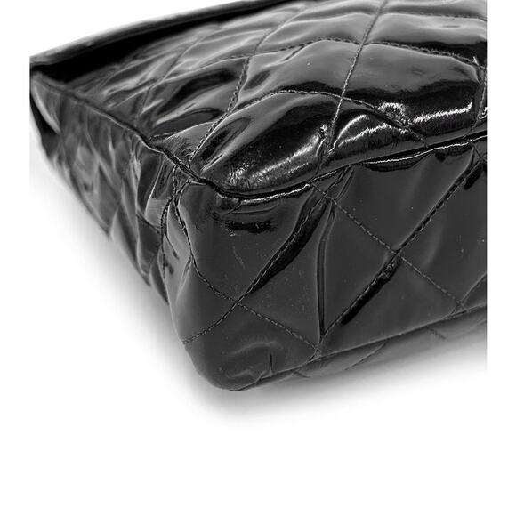 CHANEL Black Patent Matelassé Shoulder Bag C-A16281 - Picture 11 of 11